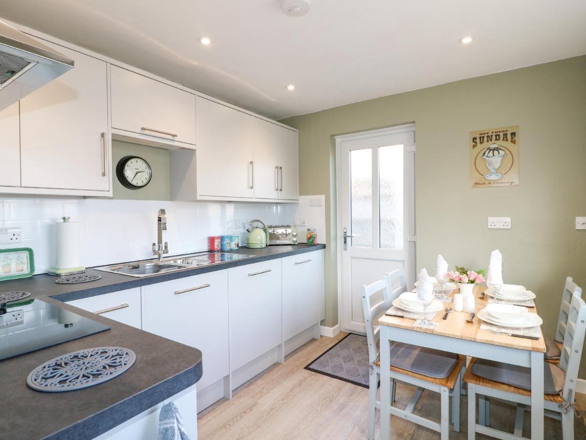 George'S Place Froghall Buitenkant foto